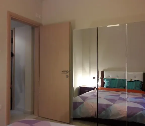 Apartman House *